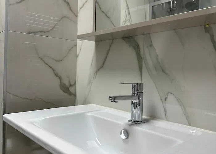 Sv In Diamond Tower A * Скопье